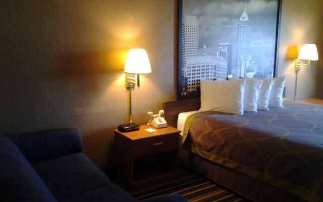 Super 8 Motel - Plymouth