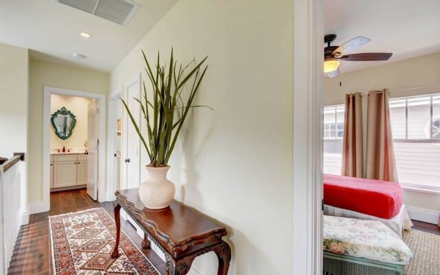 Grandview Heights Vacation Homes – Pink House