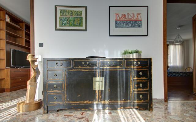 Sunny Canalview 4Pax, Wifi, Aircond