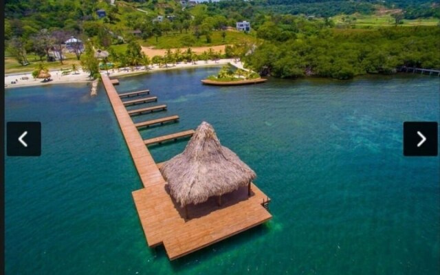 Paradise in Coral View Roatan