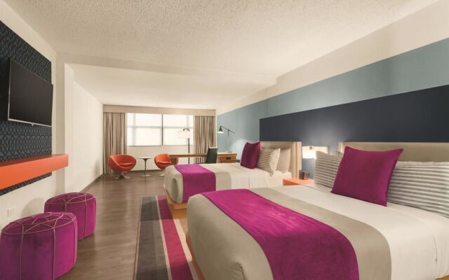 TRYP by Wyndham Isla Verde