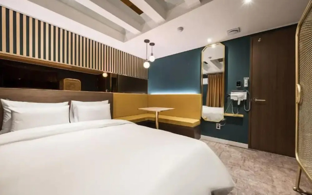 Hotel Ravi