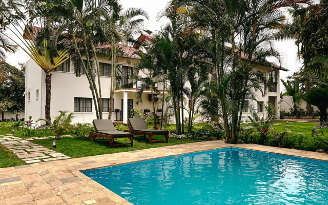 Brubru Lodge