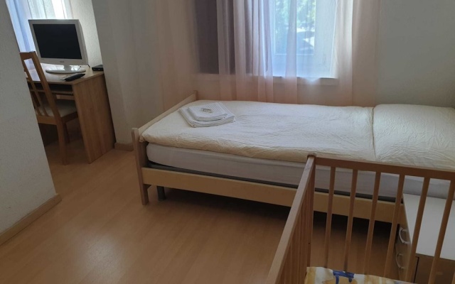 Hotel Edelweiss – Guest Rooms – Neuhausen am Rheinfall