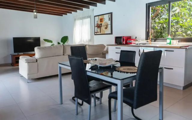 Nazoly Homes