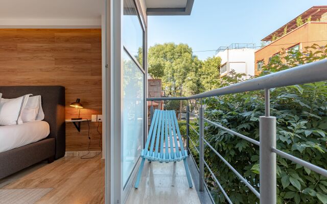 Casai Brand New Studio in Perfect Location