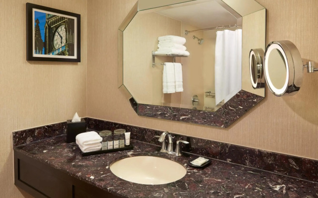 Sheraton Ottawa Hotel