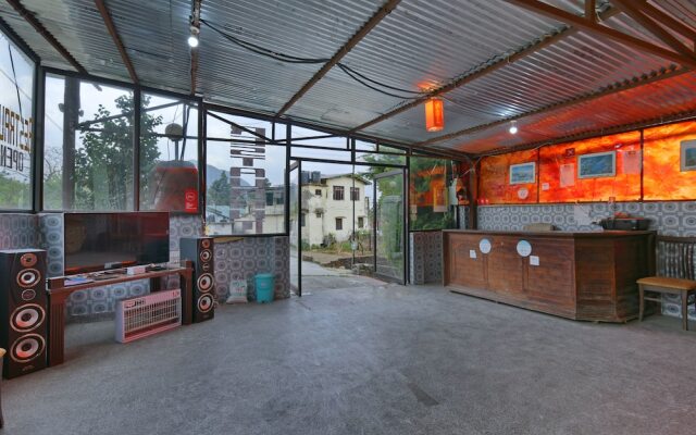 OYO 10216 Hotel UK Retreat