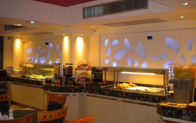 Aparthotel 2 Stars Tolo