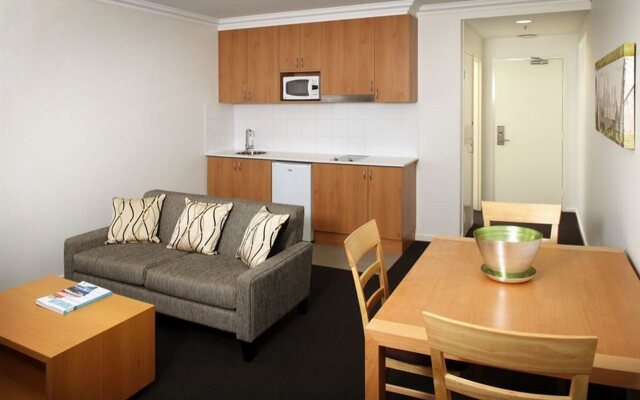 Oaks Perth Hotel
