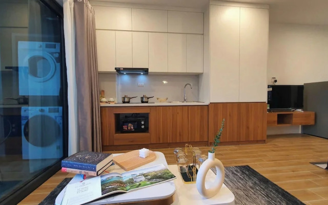 The West Lake Serenity'N Homestay Ha Noi