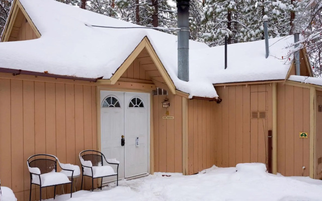 Sleepy Forest Cottages