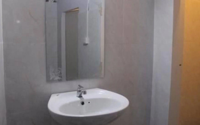 Longlin Guesthouse