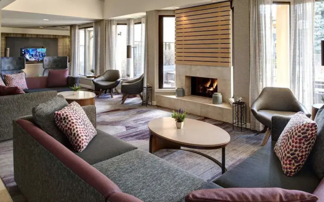 Courtyard by Marriott Milwaukee Brookfield