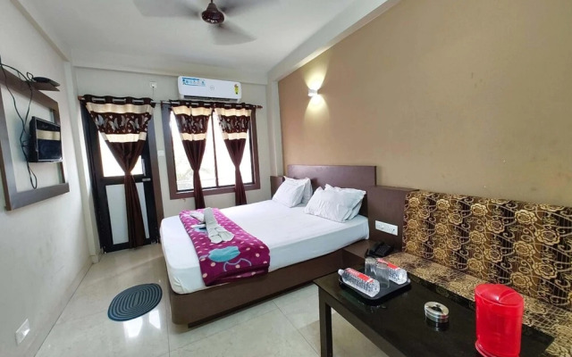 Hotel UK Palace Puri by Goroomgo