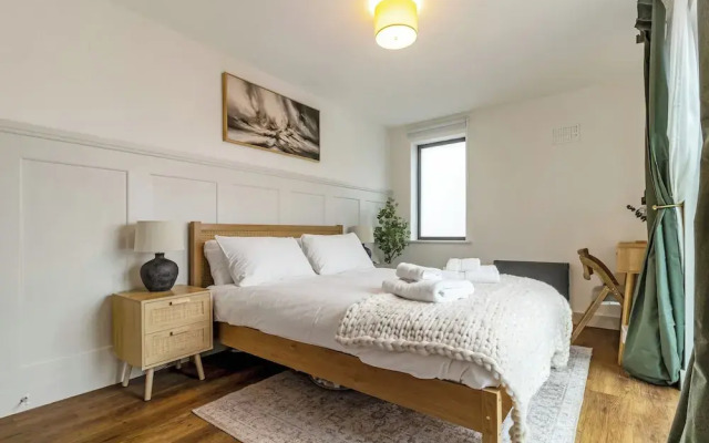 Central 1BD Free Underground Parking