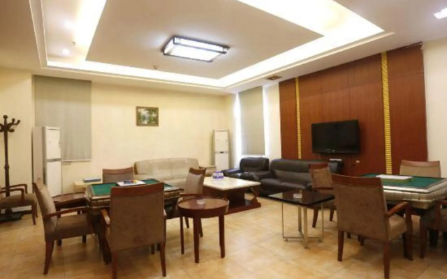 Friendly Holiday Hotel