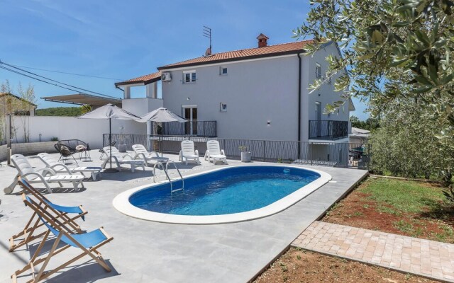 Awesome Apartment in Porec With 2 Bedrooms, Wifi and Outdoor Swimming Pool