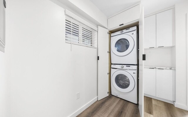 Comfort Suite Hollywood