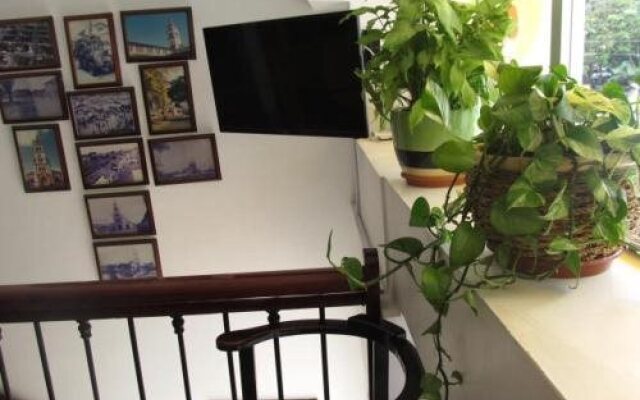 Hotel Carluval