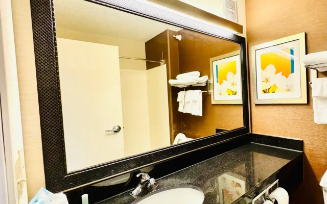 Country Inn & Suites by Radisson Bismarck Waterpark