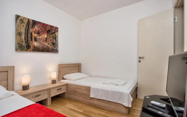 Lux Apartment Goodness