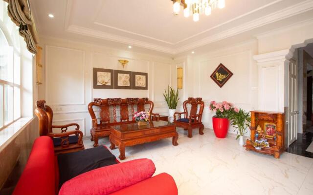 California Saigon Boutique Hotel