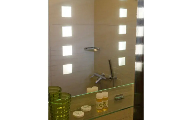 Elli Hotel
