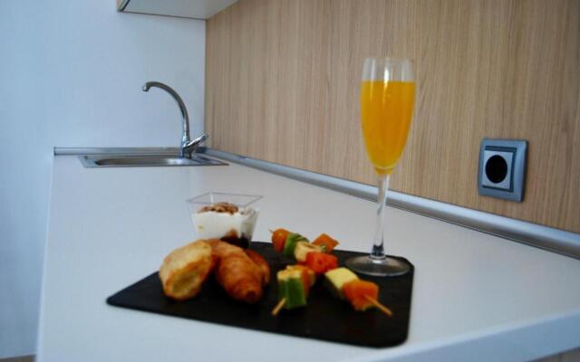 Broncemar Beach Suites Hotel