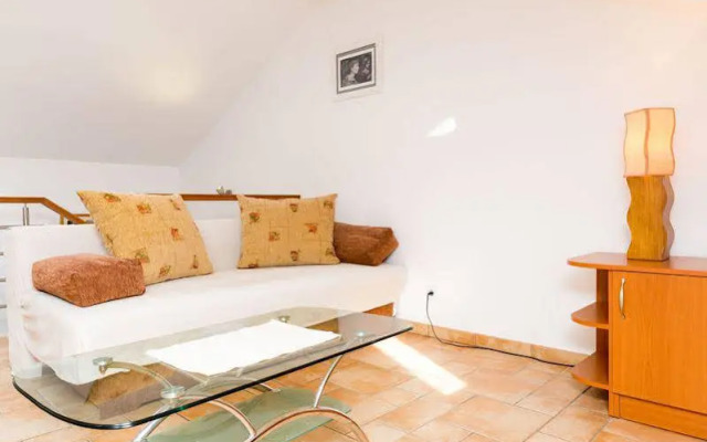 Apartments Mondo