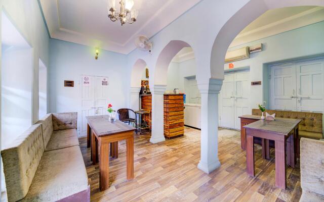 OYO Flagship 14537 Hotel Amer Haveli