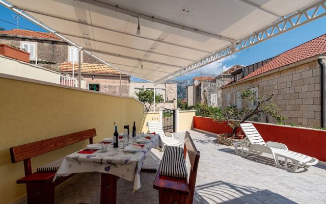 A1-apartment 50m From the Beach With the sea View