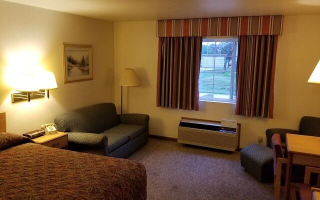 Plymouth Suites Hotel