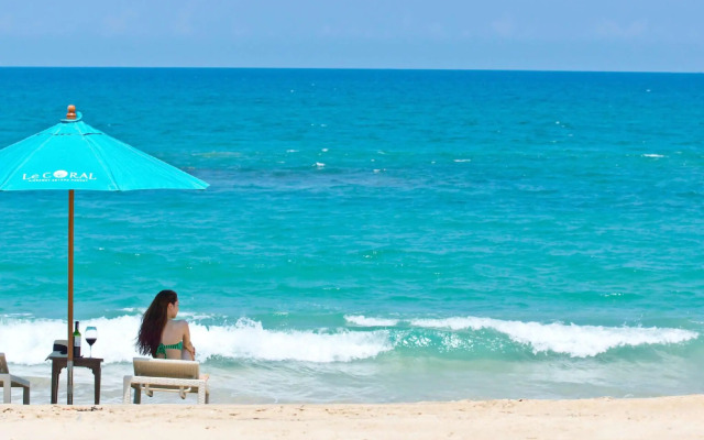 Le Coral Beach Resort and Cafe