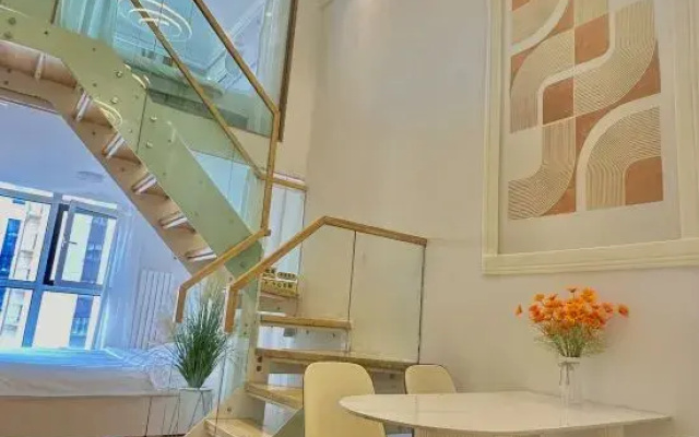 yueting Apartment (Qingdao Jinshui Road Shop)