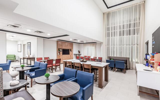Holiday Inn Express & Suites Baton Rouge East by IHG