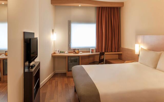 ibis Izmir Alsancak