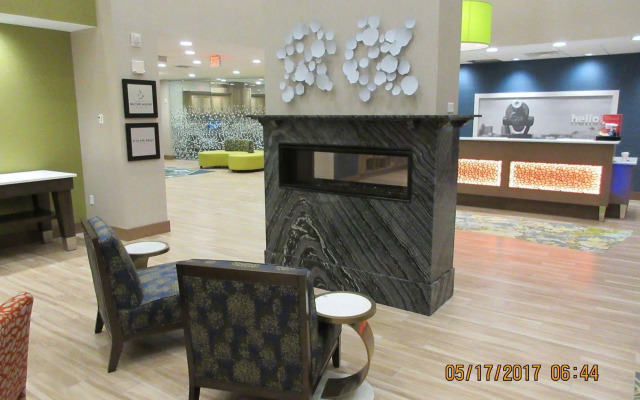 Hampton Inn & Suites Syracuse North Airport Area