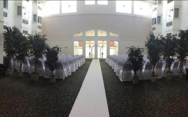 The Comstock Inn and Conference Center