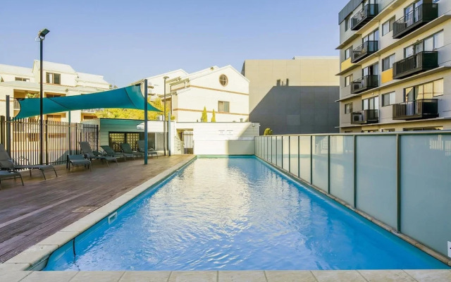 Luxury East Perth - Sleeps 2 - Superior Wifi