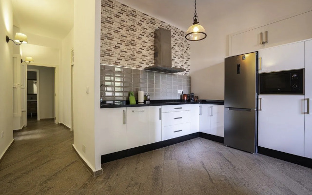 Santa Barbara Guesthouse