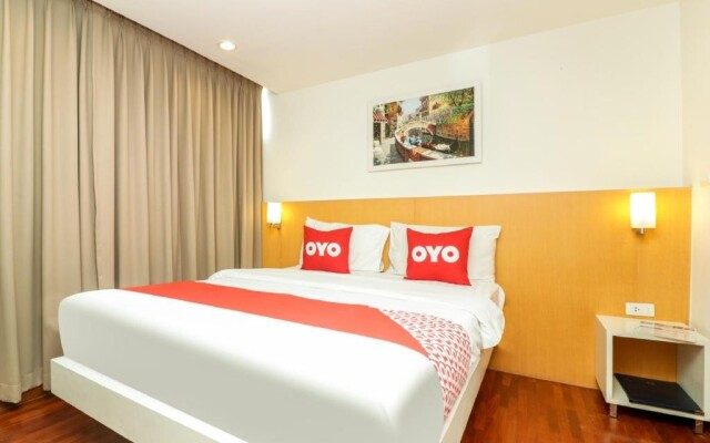 OYO 225 Premier Place Hotel