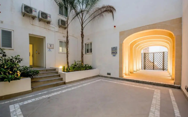 The Hillock South D2