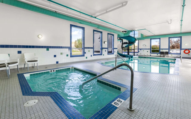 SureStay Plus Hotel by Best Western Drumheller