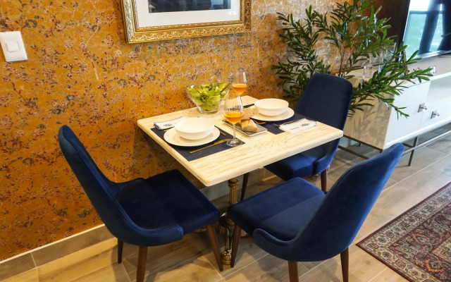 Luxury, Private Balcony, Ocean Views at the Oceans Apartments