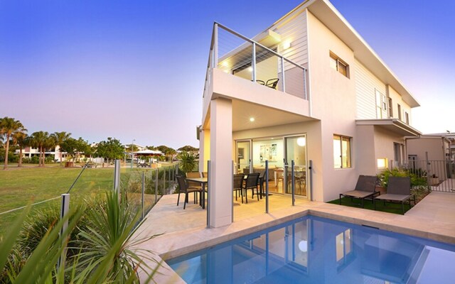 Cocos Court 21