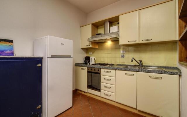 Piazza Mentana Elegant