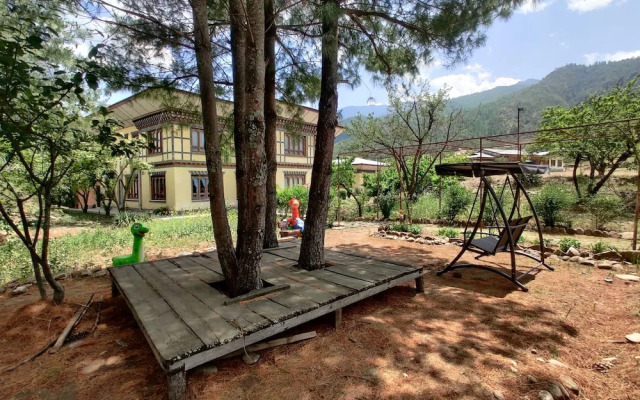 Nirvana Lodge