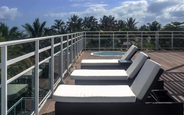 Watermark Luxury Oceanfront All Suite Hotel