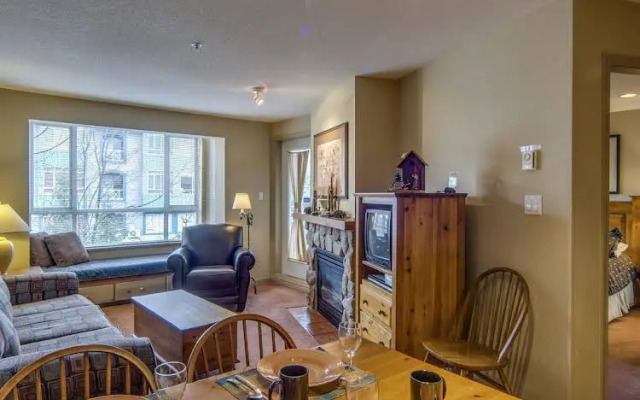 Town Plaza Suites - 2 Bedroom